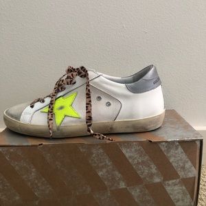 Never worn Golden goose sneaker size 38